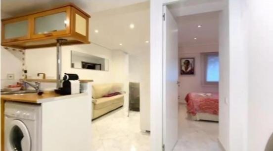 Appartamento Apartamento Junto Al Santiago Bernabeu Con Piscina Madrid Esterno foto